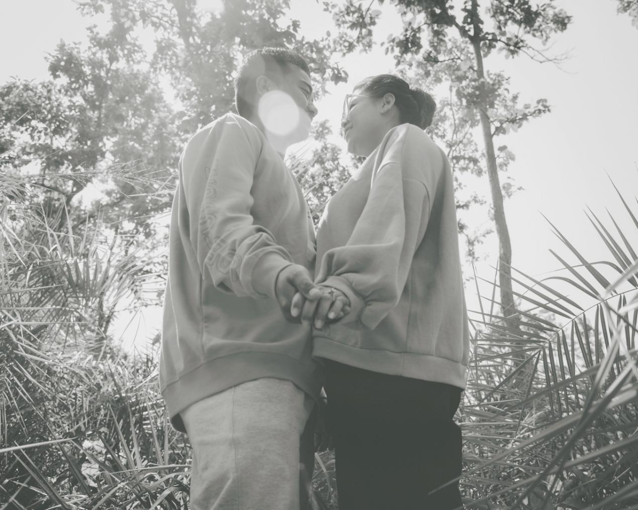 Familia superando desafíos unidos